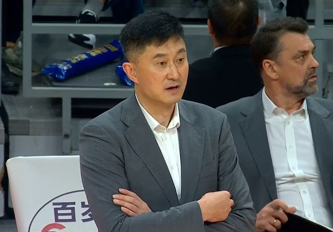 16分！杜锋3大妙招让人佩服m6米乐广东队残阵大赢北京队(图4)